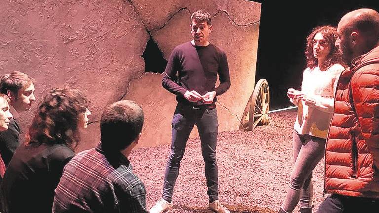 Un teatro muy de la tierra Un teatro muy de la tierra