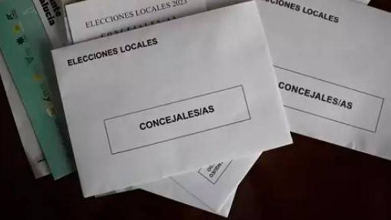 Se deja el carné de identidad en una urna de Fuensanta de Martos Se deja el carné de identidad en una urna de Fuensanta de Martos