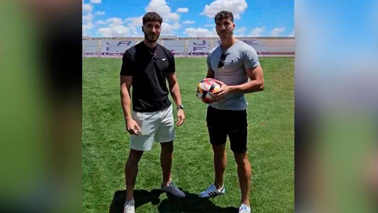 Pedro y Manuel Fernández, refuerzos para la defensa del Real Jaén Pedro y Manuel Fernández, refuerzos para la defensa del Real Jaén