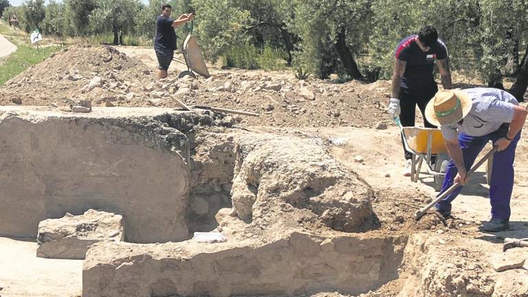 Marmolejo desentierra sus vestigios de la Guerra Civil Marmolejo desentierra sus vestigios de la Guerra Civil