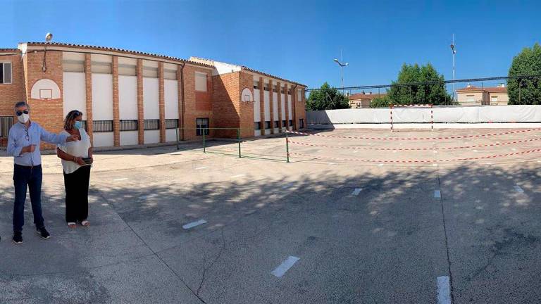 El alcalde de Martos expresa su “rotundo apoyo” a la comunidad educativa El alcalde de Martos expresa su “rotundo apoyo” a la comunidad educativa