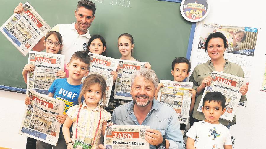 <i>En El Molar: Raúl Perales Domingo, Luna Carrasco Godino, Luar Carrasco Godino, Nieves Fábrega Gómez, Íker Casttel García Sosa, Nazareth García Sosa e Iris Fábrega Gómez.</i> <i>En El Molar: Raúl Perales Domingo, Luna Carrasco Godino, Luar Carrasco Godino, Nieves Fábrega Gómez, Íker Casttel García Sosa, Nazareth García Sosa e Iris Fábrega Gómez.</i>