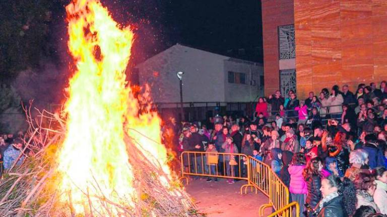 La ciudad celebrará este año San Antón con 35 lumbres La ciudad celebrará este año San Antón con 35 lumbres