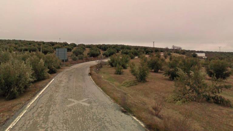 Un muerto en Alcalá la Real tras volcar un coche en un carril Un muerto en Alcalá la Real tras volcar un coche en un carril
