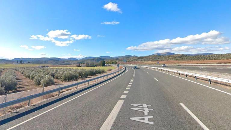 Reapertura del tráfico en la A-44, por la zona de Campotéjar, dirección a Bailén Reapertura del tráfico en la A-44, por la zona de Campotéjar, dirección a Bailén