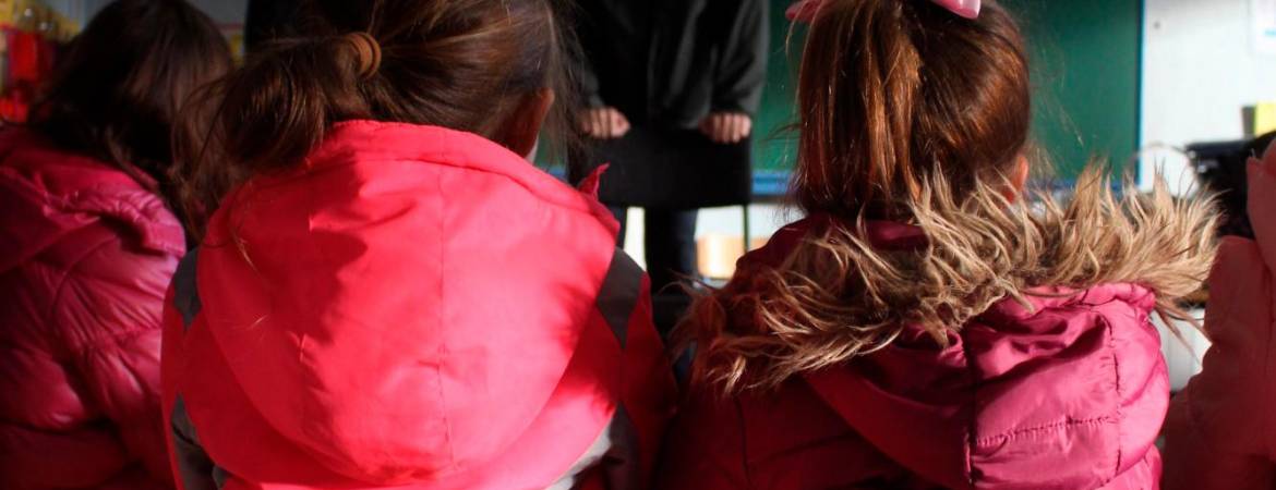Abrigos y bufandas, el nuevo material escolar obligatorio Abrigos y bufandas, el nuevo material escolar obligatorio