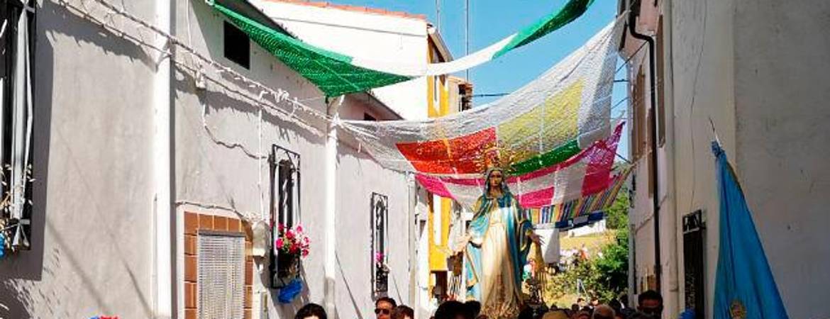 Inmenso abrazo a la Milagrosa por San Pedro Inmenso abrazo a la Milagrosa por San Pedro