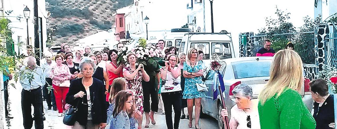Devoción y amor en Las Casillas Devoción y amor en Las Casillas
