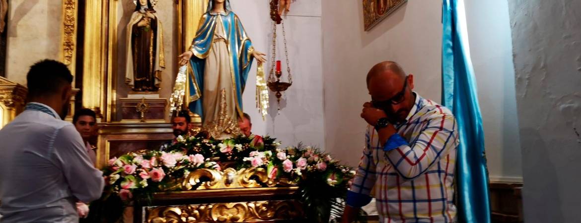 Inmenso abrazo a la Milagrosa por San Pedro Inmenso abrazo a la Milagrosa por San Pedro