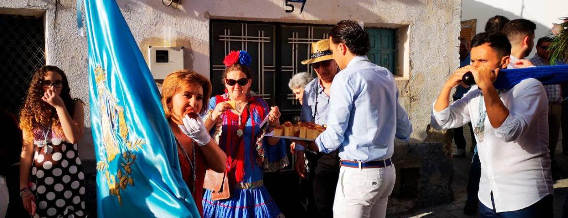 Inmenso abrazo a la Milagrosa por San Pedro Inmenso abrazo a la Milagrosa por San Pedro