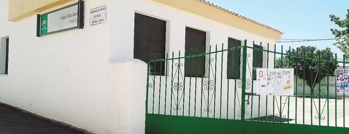 La escuela de Ribera Alta echa el cierre para siempre La escuela de Ribera Alta echa el cierre para siempre