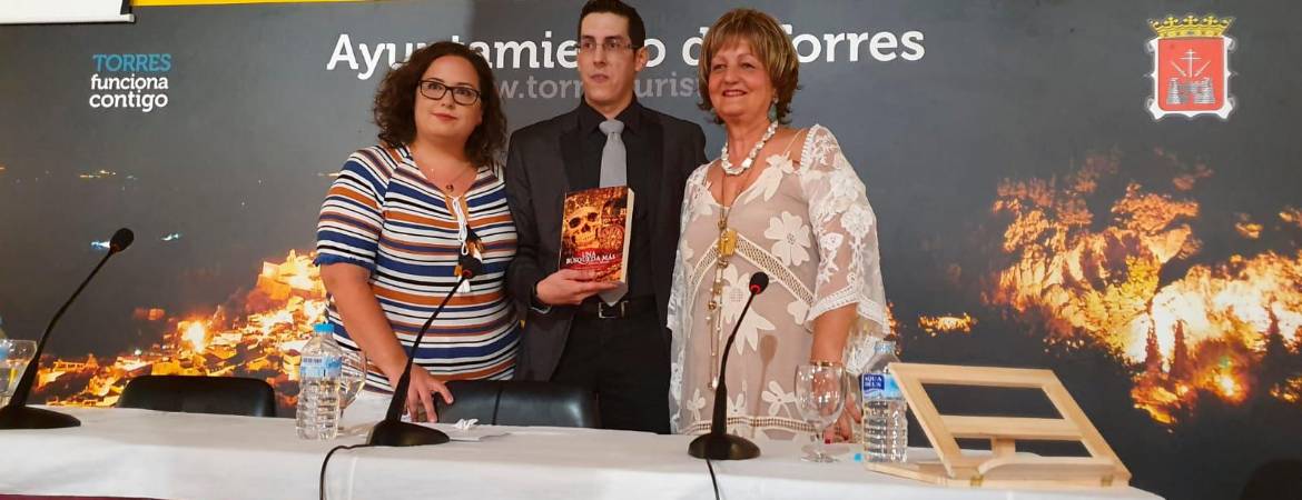 Marcos Moreno presenta su nuevo libro, Una búsqueda más, en el municipio de Torres Marcos Moreno presenta su nuevo libro, Una búsqueda más, en el municipio de Torres