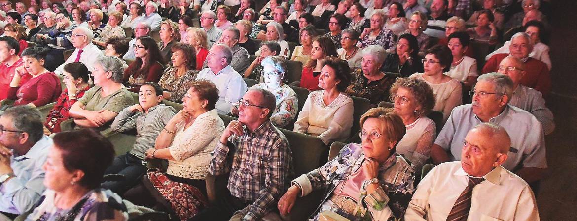 Una boda entre risas, cantes y con sorpresas inesperadas Una boda entre risas, cantes y con sorpresas inesperadas