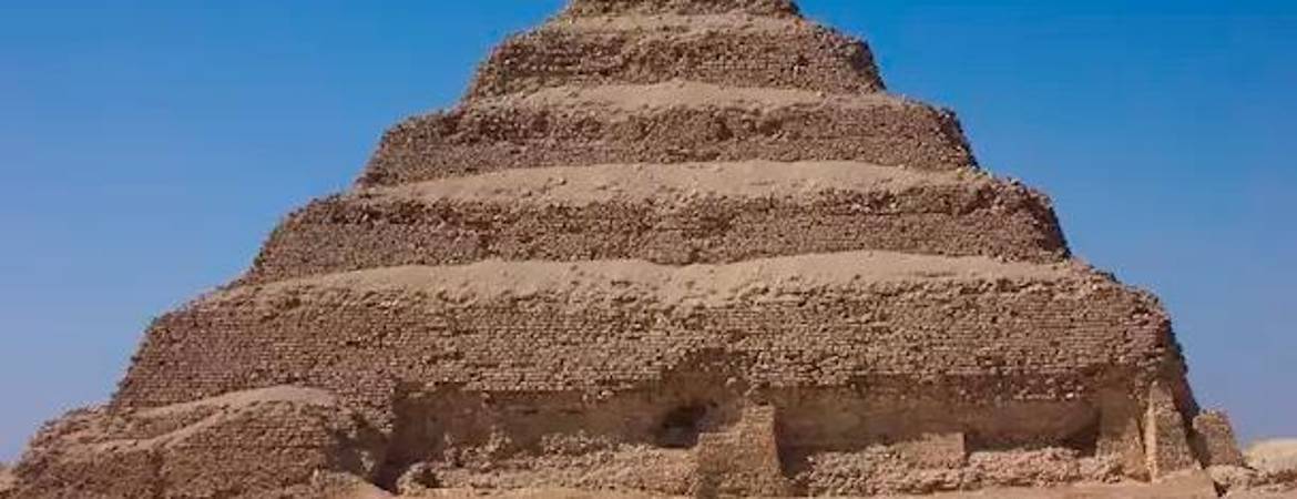 Un gran felino momificado se descubre en Egipto Un gran felino momificado se descubre en Egipto