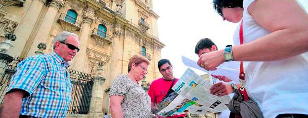 Hoteleros lamentan que la provincia sigue descolgándose del turismo Hoteleros lamentan que la provincia sigue descolgándose del turismo