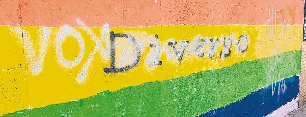 Más pintadas ofensivas sobre el mural de Linares Diverso Más pintadas ofensivas sobre el mural de Linares Diverso