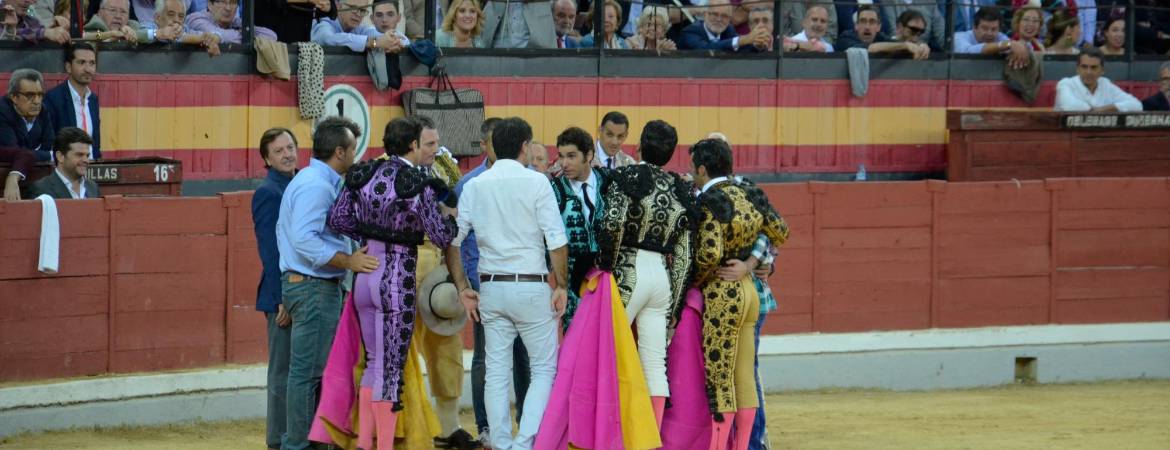 Triunfo de Cayetano y Emilio de Justo Triunfo de Cayetano y Emilio de Justo