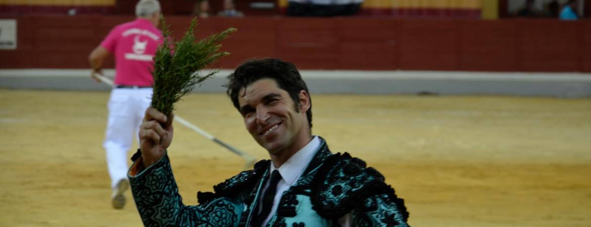 Triunfo de Cayetano y Emilio de Justo Triunfo de Cayetano y Emilio de Justo