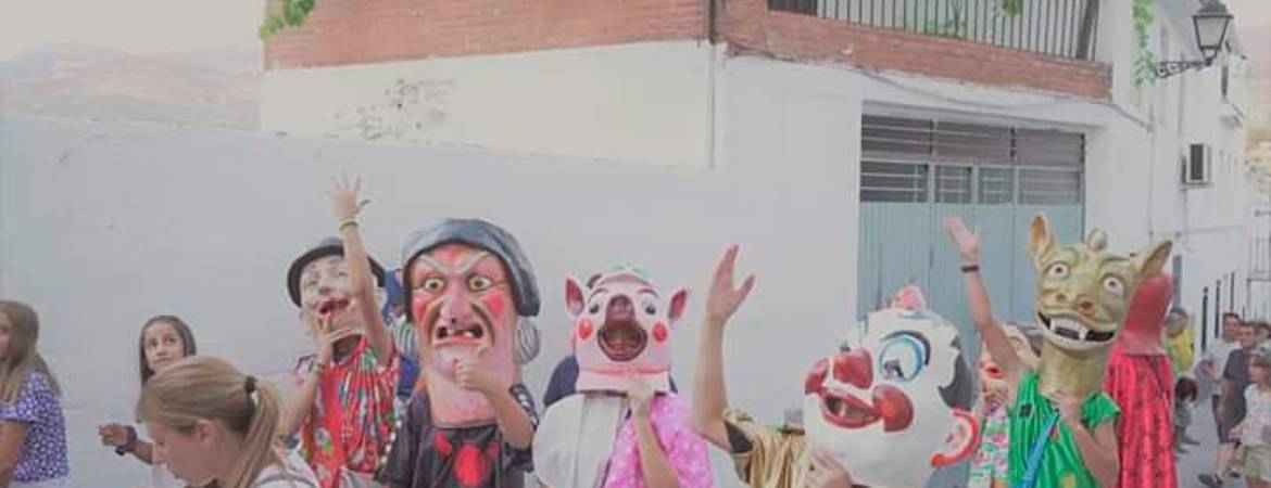 Unas fiestas llenas de color Unas fiestas llenas de color