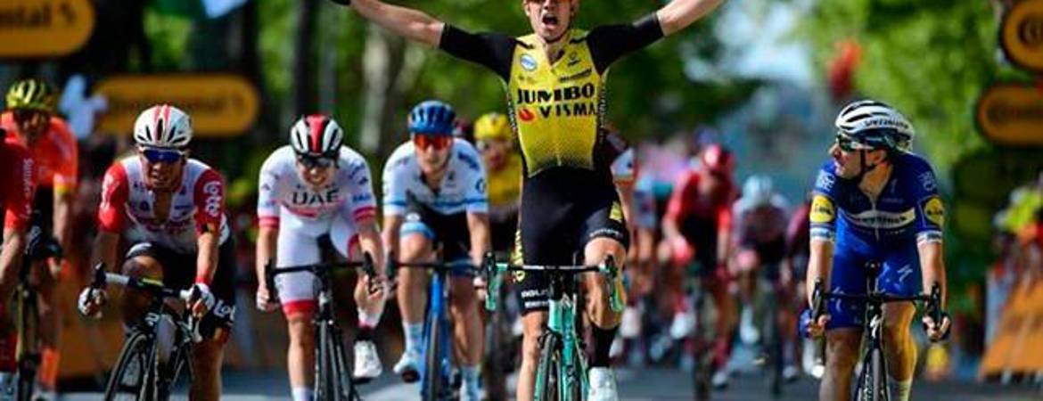 Van Aert manda en el esprint Van Aert manda en el esprint