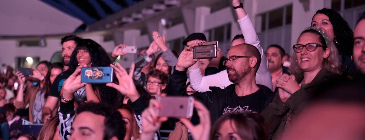 Leiva deja sin palabras a sus fieles que llenan el Auditorio de la Alameda Leiva deja sin palabras a sus fieles que llenan el Auditorio de la Alameda