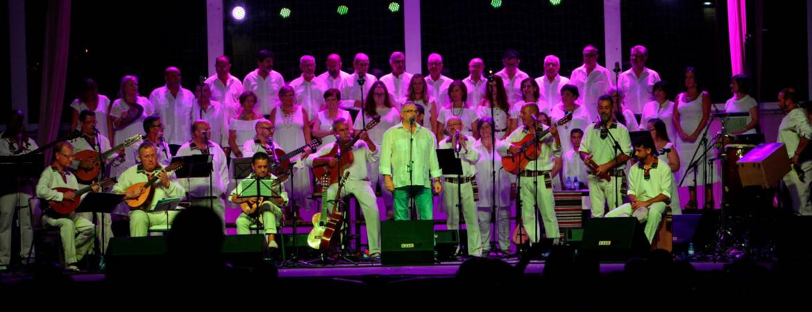 El público vibra con Jarapa y sus invitados El público vibra con Jarapa y sus invitados
