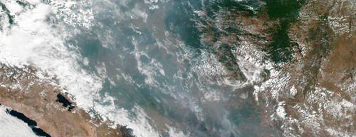 El humo de los incendios se extiende por el interior sudamericano El humo de los incendios se extiende por el interior sudamericano