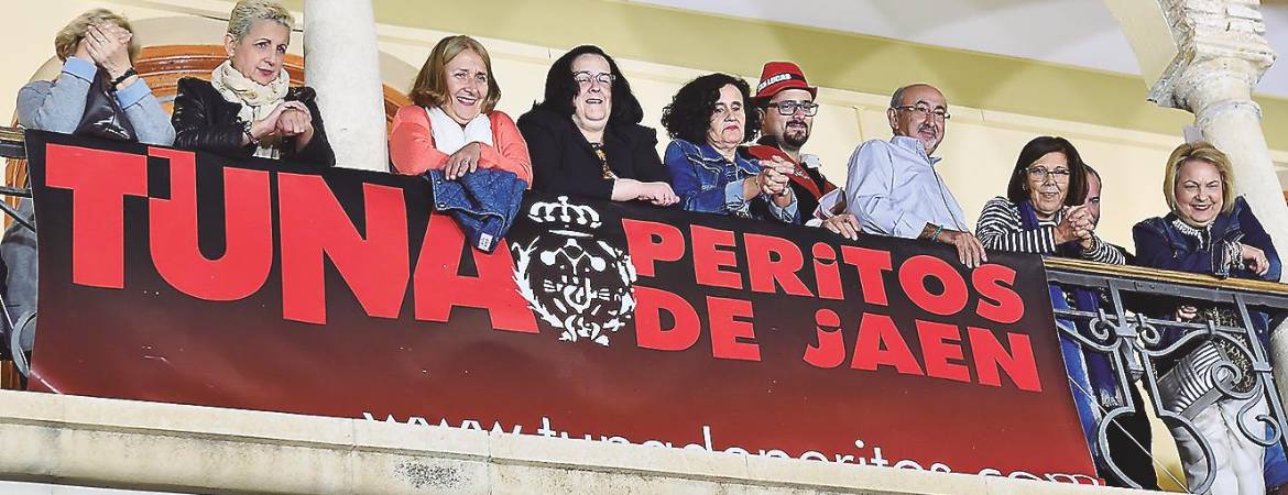 Sones de tuna que mecen al compás Sones de tuna que mecen al compás