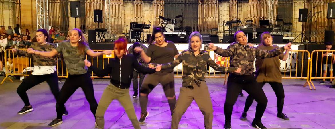 Música y baile en Santa María Música y baile en Santa María