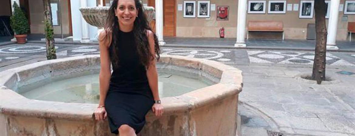 Profesora de la Universidad de Liverpool destaca que García Montero habla de la poesía vestida con vaqueros Profesora de la Universidad de Liverpool destaca que García Montero habla de la poesía vestida con vaqueros