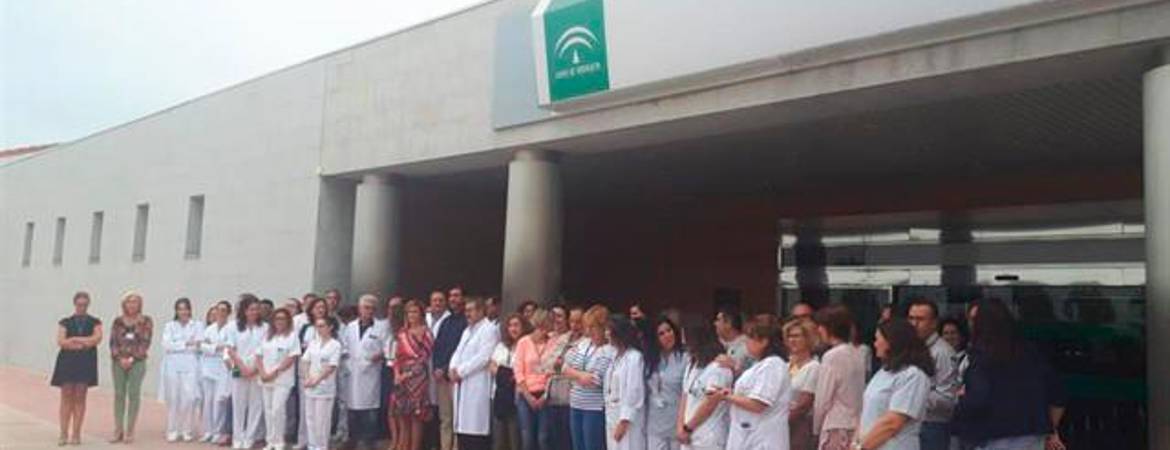 Condena de médicos y enfermeros por la última agresión a profesionales sanitarios en el Hospital de Andújar Condena de médicos y enfermeros por la última agresión a profesionales sanitarios en el Hospital de Andújar