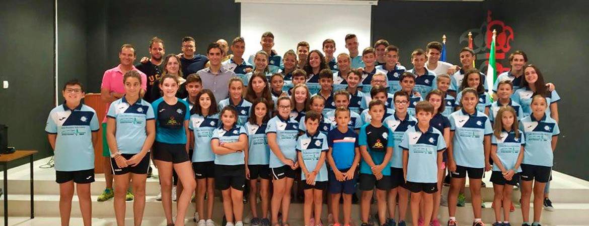 Charla de Sergio Ortega a los nadadores del Sierra Sur Charla de Sergio Ortega a los nadadores del Sierra Sur