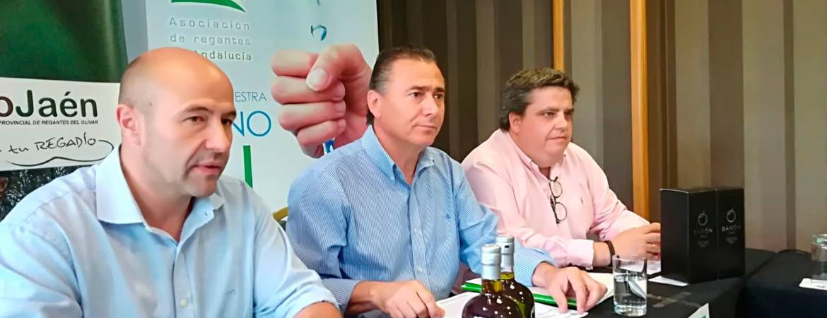 Regantes exigen al Gobierno una solución para el regadío Regantes exigen al Gobierno una solución para el regadío