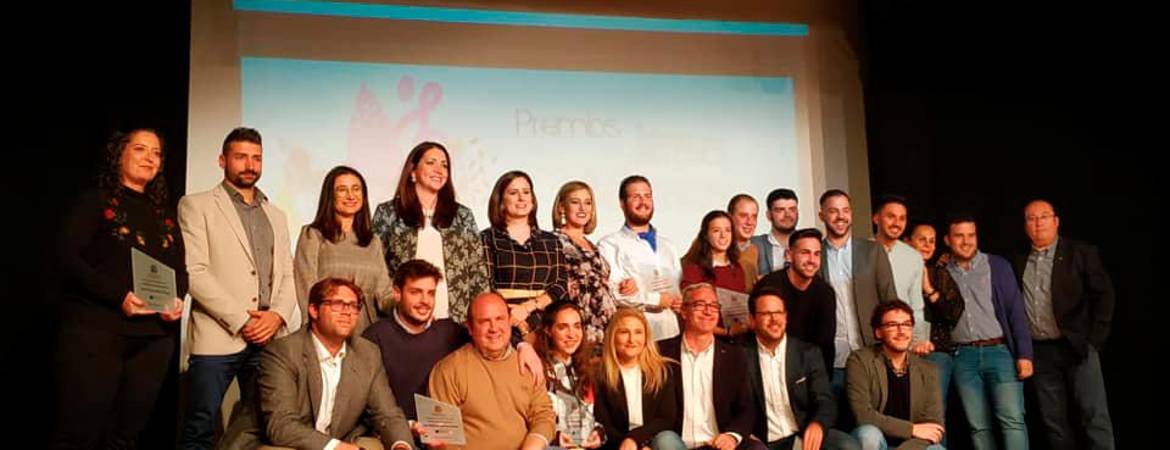 Reconocimiento a jóvenes bailenenses Reconocimiento a jóvenes bailenenses