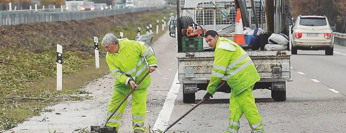 La borrasca Elsa se marcha, pero deja el recuerdo de 200 incidentes La borrasca Elsa se marcha, pero deja el recuerdo de 200 incidentes