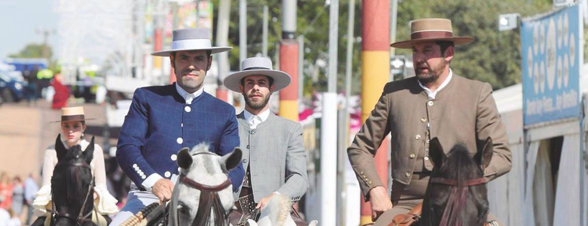 El mejor aspecto del “real” llega con el día grande y con las casetas completas El mejor aspecto del “real” llega con el día grande y con las casetas completas
