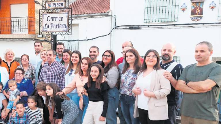 Doña Carmen, ya tiene usted una plaza con su nombre y es hija predilecta de Begíjar Doña Carmen, ya tiene usted una plaza con su nombre y es hija predilecta de Begíjar