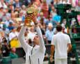 Djokovic vence a Federer en una intensa final de Wimbledon Djokovic vence a Federer en una intensa final de Wimbledon