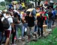 Unos 40.000 venezolanos cruzan a diario la frontera Unos 40.000 venezolanos cruzan a diario la frontera