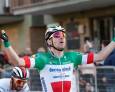 Elia Viviani se impone al esprint en la meta de Nancy Elia Viviani se impone al esprint en la meta de Nancy