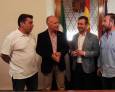 Millán recibe a la directiva del Jaén Paraíso Interior para conocer el nuevo proyecto Millán recibe a la directiva del Jaén Paraíso Interior para conocer el nuevo proyecto