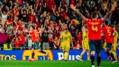 ALEGRÍA. Oyarzabal celebra su gol en la victoria de la selección española ante Suecia en el Santiago Bernabéu.