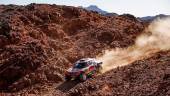 TRAMO. El mini de Carlos Sainz, durante la tercera etapa del Rally Dakar.
