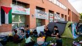 Estudiantes durante una acampada propalestina en Ciudad Universitaria. / Matias Chiofalo / Europa Press.