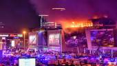 Fuego sobre el Crocus City Hall de Moscú tras el ataque del viernes. / Cao Yang / Xinhua News / ContactoPhoto via Europa Press. 