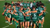 PIÑA. Los jugadores del Jaén Rugby atienden a las instrucciones.