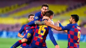 Varios jugadores del FC Barcelona, entre ellos Messi, celebra el tanto de Lenglet que supuso el 1-0.