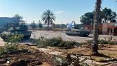 Carros de combate del Ejército de Israel tras la toma militar del lado palestino del paso de Rafá. / Lv Yingxu / Europa Press.