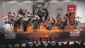 POR LA CULTURA. La Joven Orquesta de Cuerda Allegro de Bailén subió a las tablas del auditorio municipal de El Pósito para ofrecer al público una magistral interpretación de dos piezas.