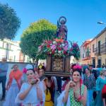 San Isidro vuelve a procesionar por las calles de Santa Eulalia, tras cinco años sin hacerlo. / Álex Gómez / Diario JAÉN.